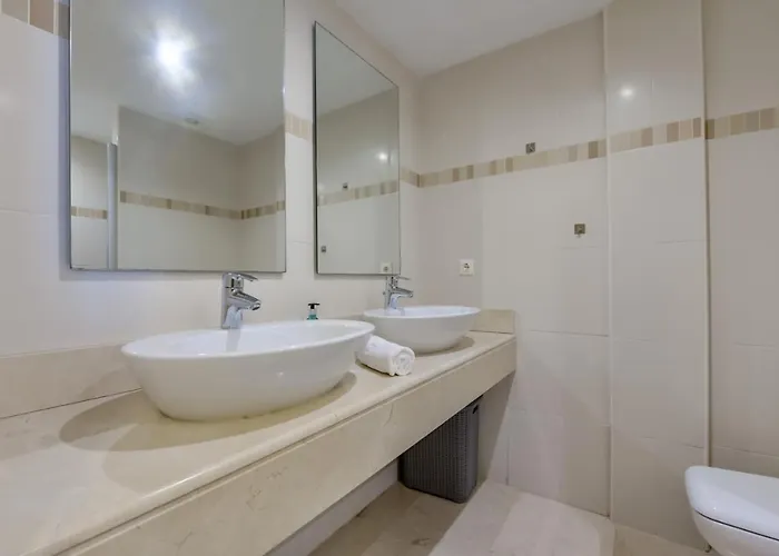 Апартаменты Harmony Бениса